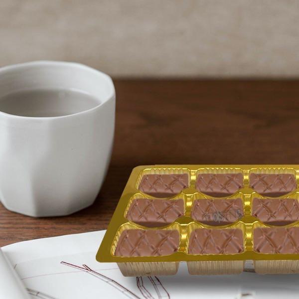 12 Cavity Plastic Chocolate Packaging Golden Chocolate Blister Packaging Tray