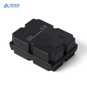 7500mAh Rechargeable GPS Tracker IP67 Waterproofing Bluetooth Compatible Within