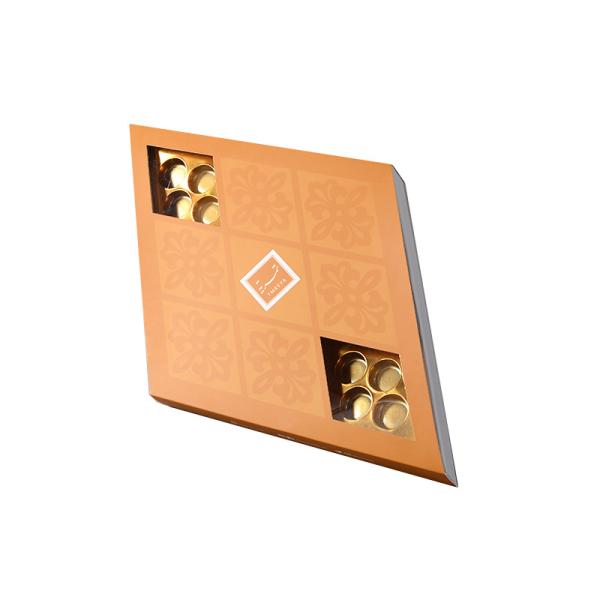 Elevate Your Snack Packaging with Our Customizable Craft Paper Prismatic Chocolate Box