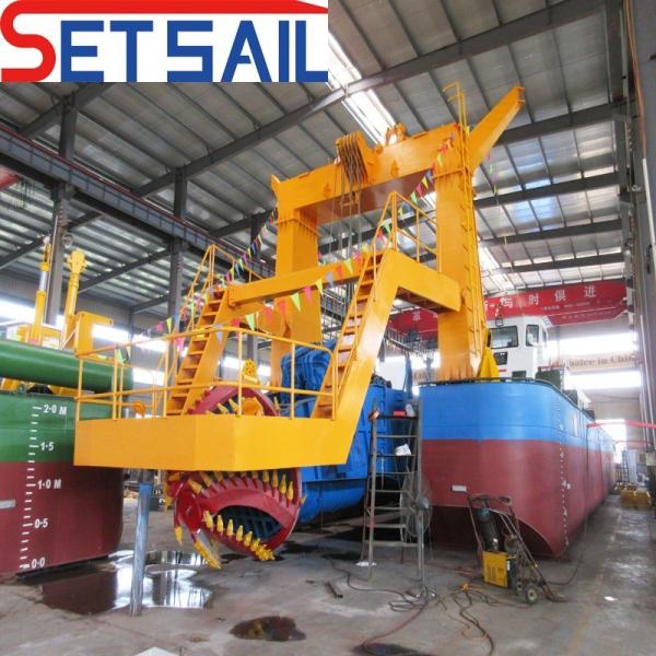 Capacity 1400m3 Water Flow 7000m3 hydraulic Cutter Suction Dredger