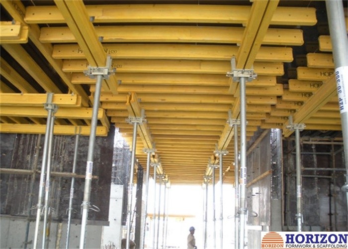 Slab formwork protection. Guardrail, handrail