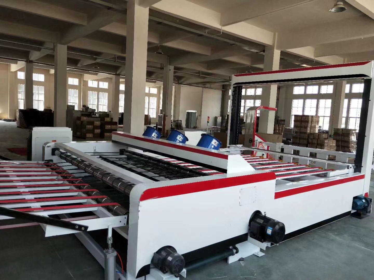 Cartons Packaging Type Newest Grooving Flexo Cutting Machine with Textiles Auto Stacker