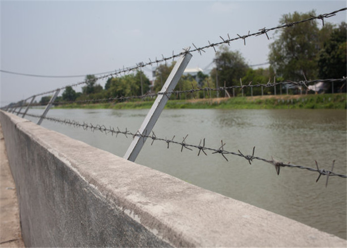 Buy cheap Single And Double Strand Fence Bwg10 Security Barbed Wire product