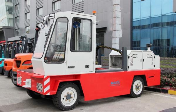 Quality Diesel Power Type 10 Ton Port Forklifts With Fuel Tank Capacity 260L 3600mm Lift Height for sale