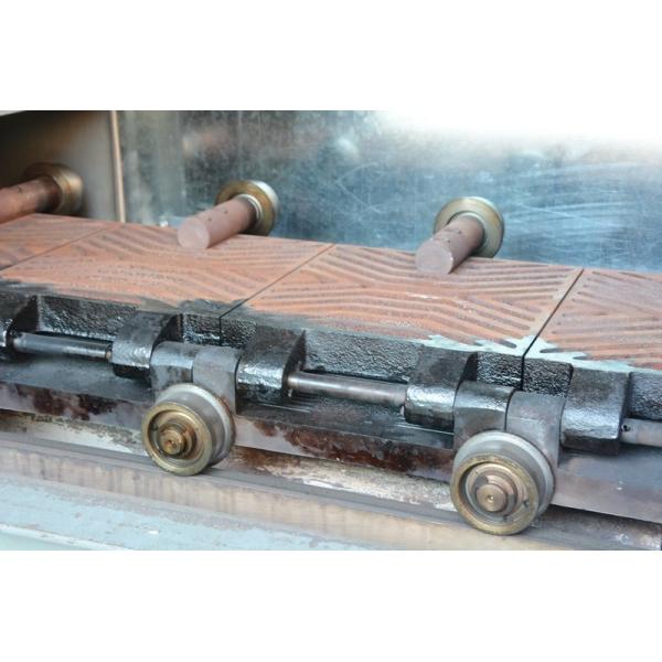 Nozzle Type Ice Cream Production Machine , Automatic Wafer Making Machine Customized