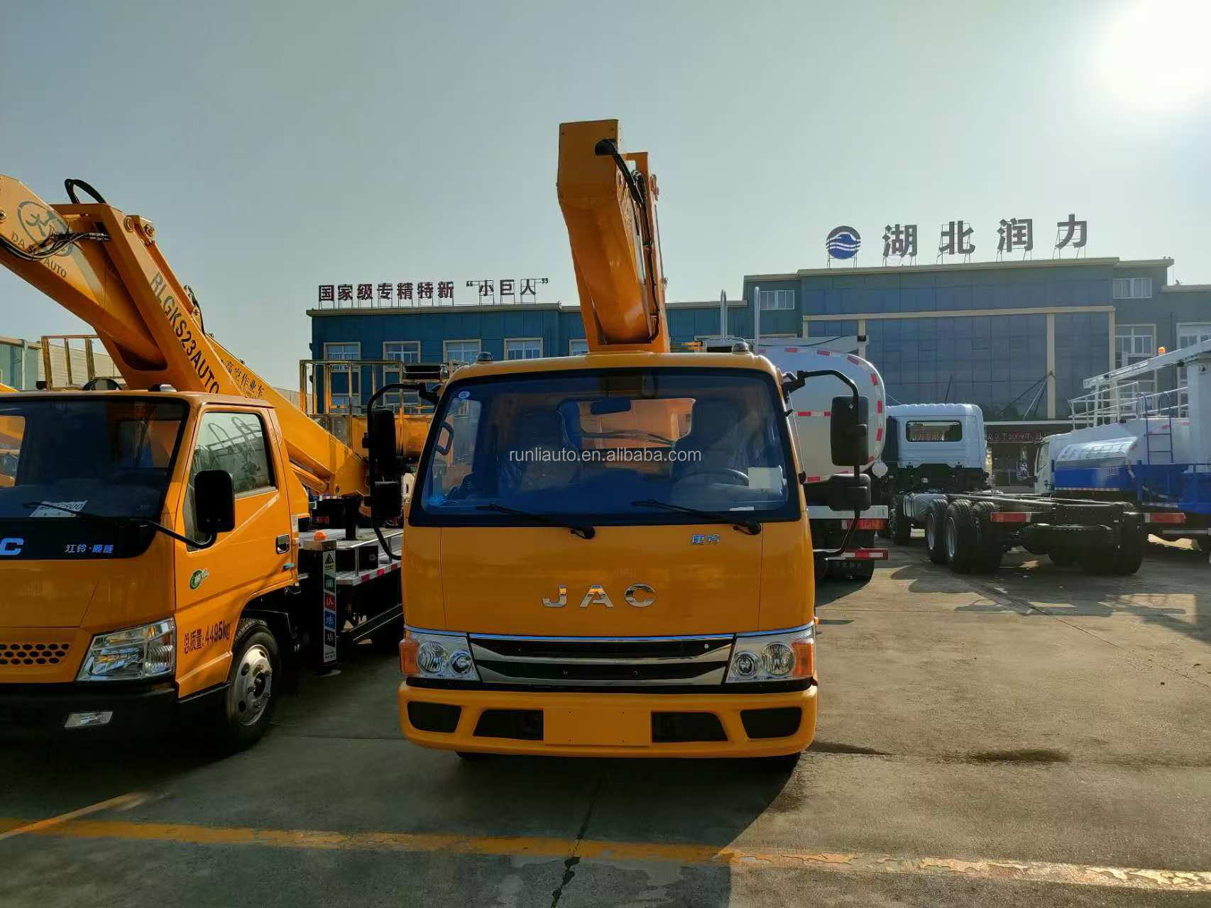 Factory Top Quality Customized JAC Aerial Work Platform Truck Telescopic Boom Bucket Vehicle High Altitude Operation Truck