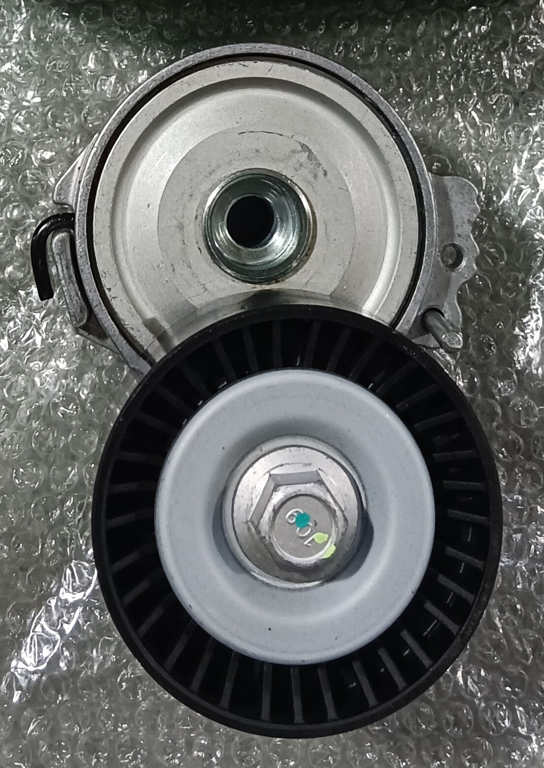 China 9636355180 Aluminium Auto Tensioner Drive Belt Automatic Tensioner on sale