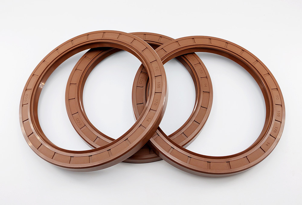 Standard FKM Oil Seal Rotary Resistant To Aging Industrial Pump Sealing