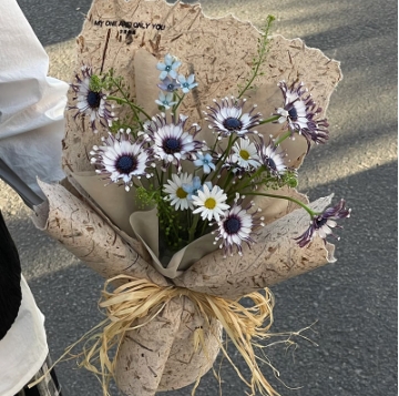 Florist Wrapping and Bouquet Packing Paper Vintage Hand Torn Leaf Vein in Many Colors