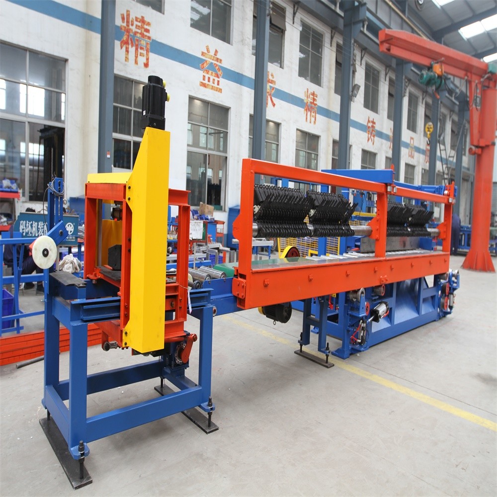 China Automatic Clay Brick Cutting Machines Less Than One*20' Container on sale