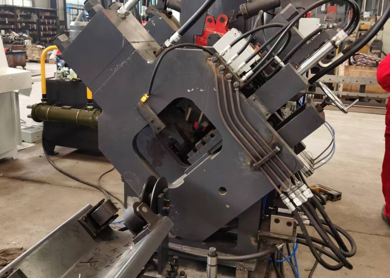 630KN Marking Force CNC Punching, Marking And Shearing Line 1000KN Cutting Force