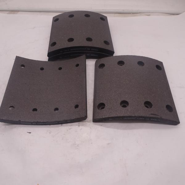 SINOTRUK HOWO Truck parts Brake Pad Gold supplier china truck brake pads and brake shoes manufacturer WG9200340069