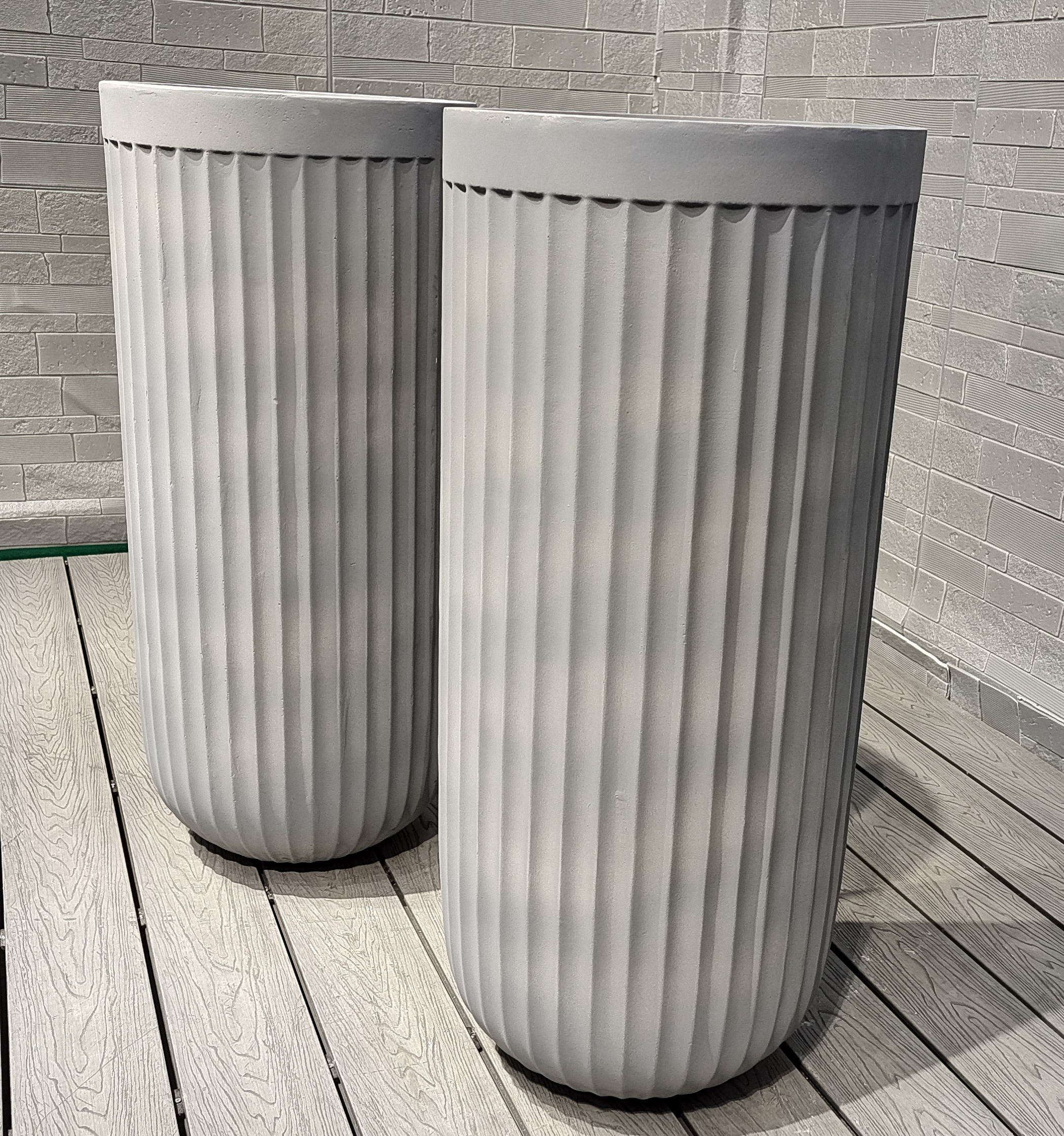 Tall Cool-toned Gray Linear Dimension Round Fiber Clay Planter Deluxe Decoration Project