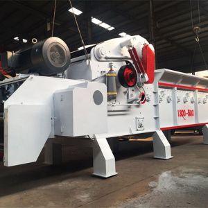 China 365r Min Automatic Hammer Broken Pallet Wood Crushing Machine on sale