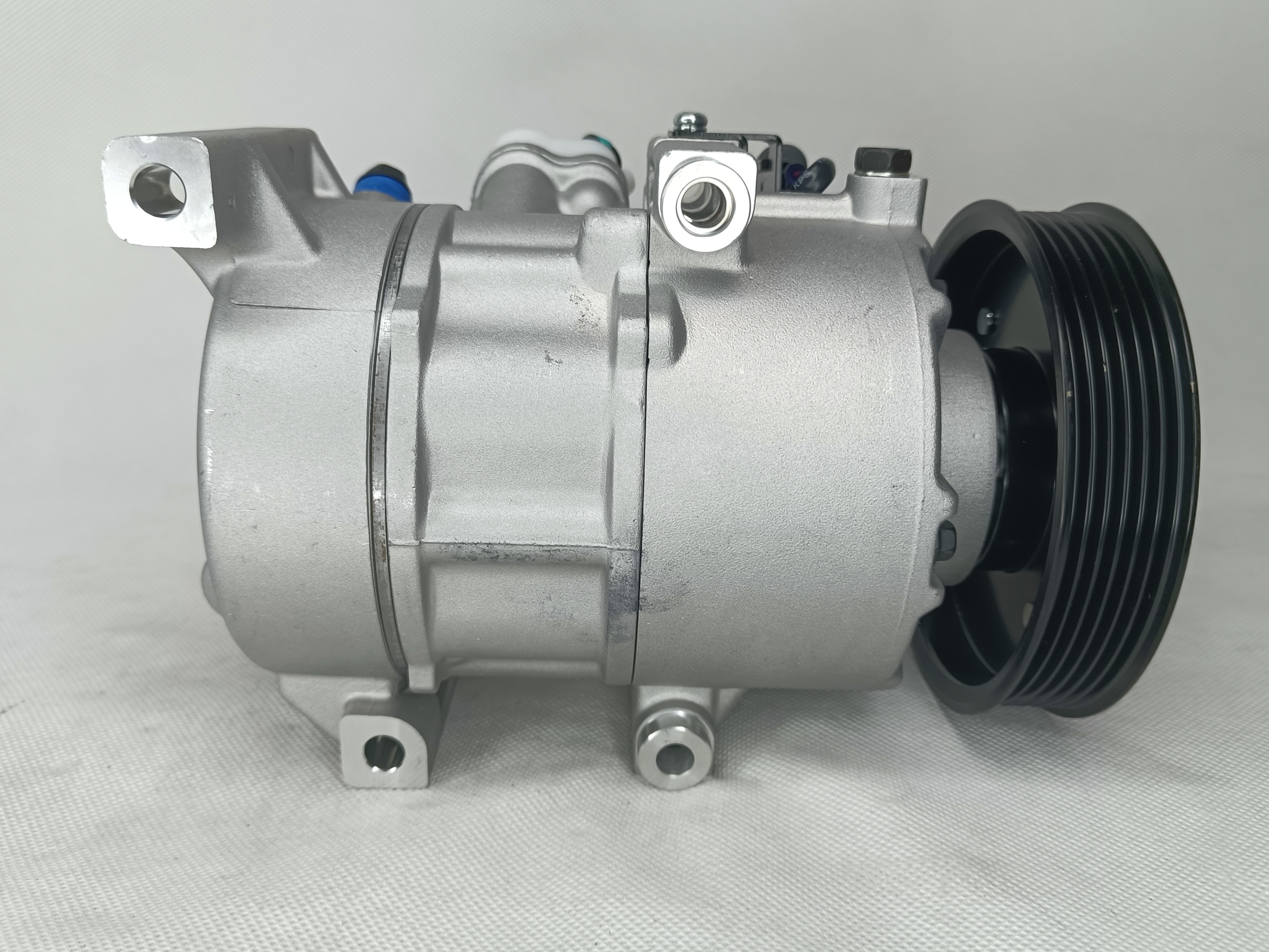 Auto AC Conditioning Compressor For 97701D3301 Hyundai K3 Tucson 97701-D3300 97701D3300