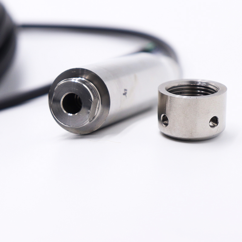 WNK Submersible Hydrostatic Water Level Sensor Probe for River Tank Liquid Level Transmission Pressure Transmitter