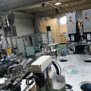 CE Heli Cap Assembly Machine 380V Automatic Cap Sealing Machine