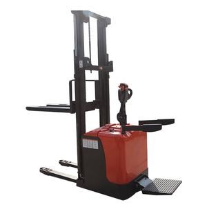 Buy cheap 24V 210Ah Motorized Pallet Stacker , Electric Straddle Pallet Stacker product