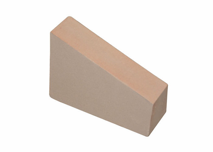 Buy cheap Light Weight Red Aluminum Oxide 1350c Clay Insulating Brick product