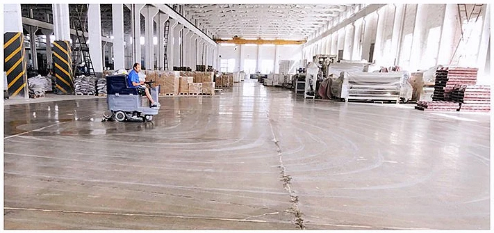 Conductive PVC ESD Flooring Tile 10^4-10^6 Ohm Customizable