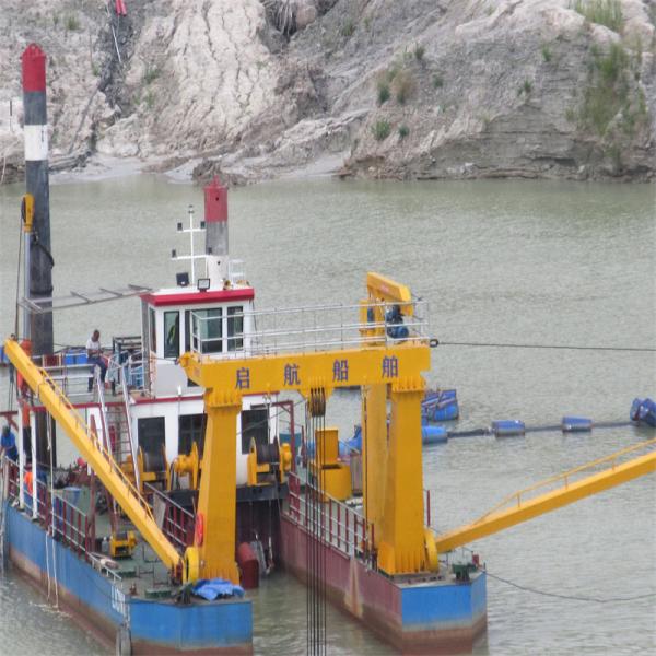 Hydraulic Diesel Engine Boat 18/20/22/26/32 Inch Cutter Suction Sand Dredger for River Mud Equipment/ Port Instruction /River Sand Claning /Lake Gravel Dredge