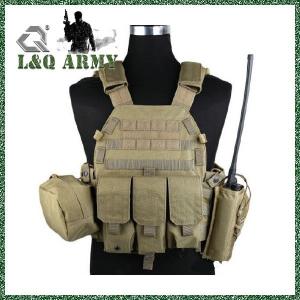 China Military Hunting Duty Vest Combat Tactical Carrier Vest & 3 Pouch on sale