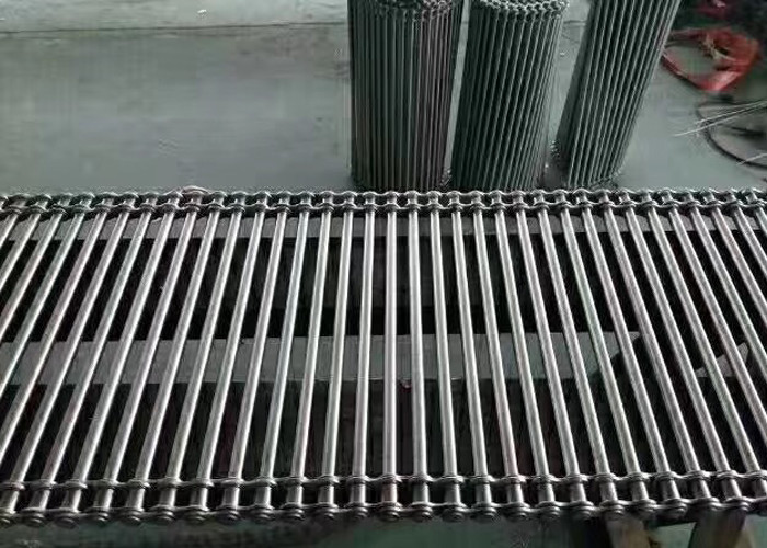 Custom made stainless steel 304 conveyor belt for conveying and drying food