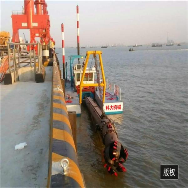 20 Inch Sand Mining Machinery 25m Gold Mining Dredger Pond Dredging Equipment