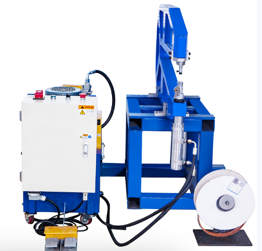Factory price self piercing riveting machine /equipment with high quality