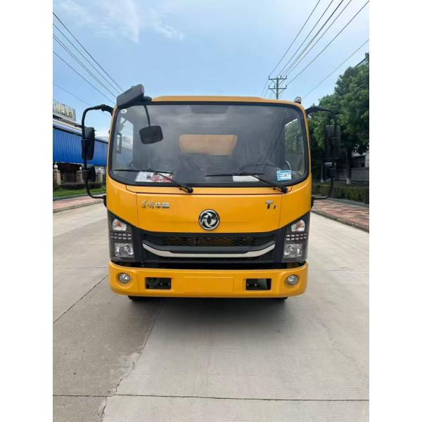 Dongfeng 4x2 Driver 8000L Sewage Suction Truck with Vacuum Pump for Sucking Waste Water Vacuum Sewer Tanker Suction Truck