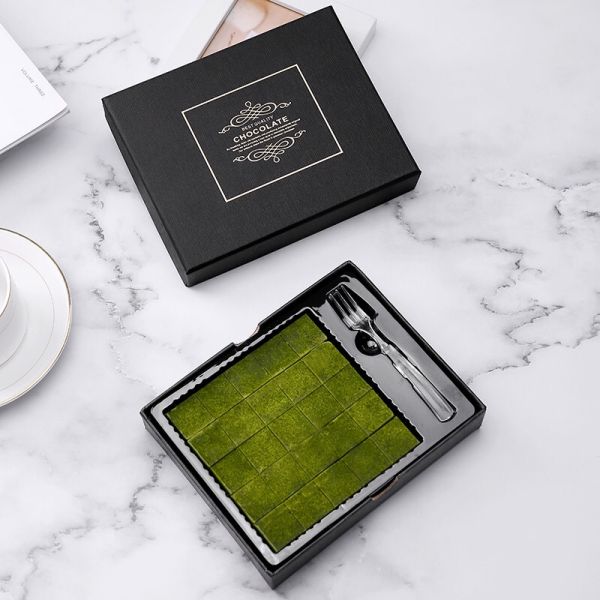 Chocolate gift packaging box with dividers and Custom Pantone Design