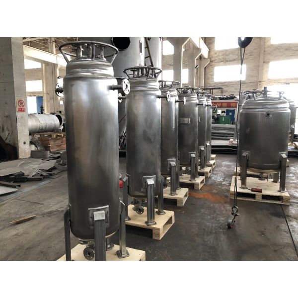 High Pressure Stainless Steel Chemical Storage Tanks Horizontal Industrial