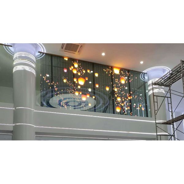 IP42 Rated P4mm Fixed Installation Transparent LED Display For Landmark Buildings