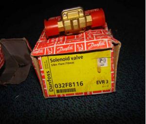 Buy cheap  Refrigeration Solenoid Valves EVR3 code 032F8116 product