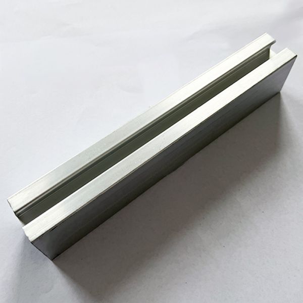 Aluminum Alloy 1.2mm Solar Panel Mounting Rails On Metal Roof 1.4kn/M2