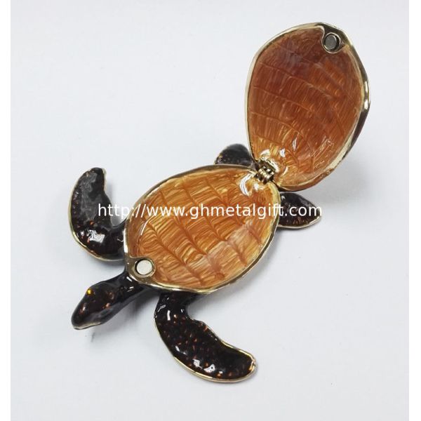 metal alloy turtle trinket jewelry box with magnet closure good quality and various designs