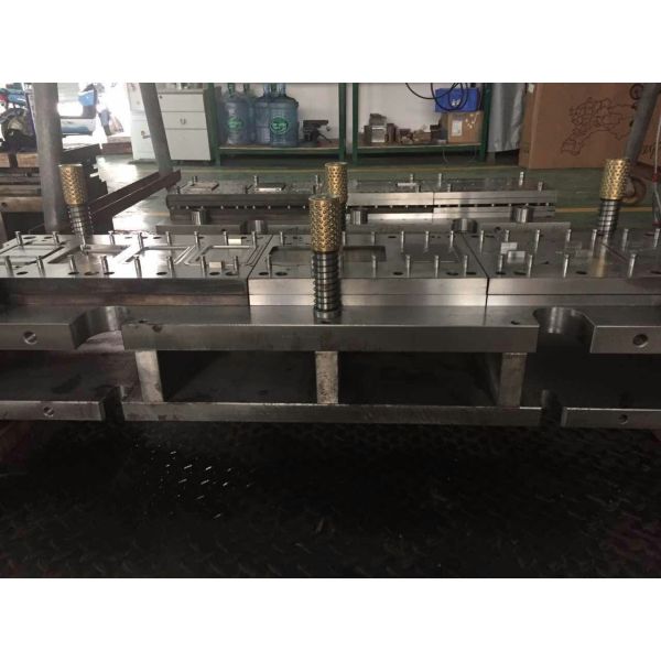 Standard Material Metal Stamping Mold Punch Dies For Cold Sheet Stamping