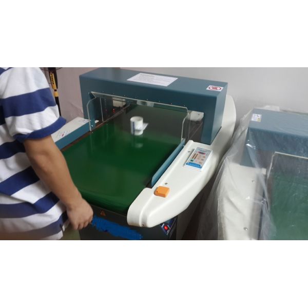 Broken Needle Detector For Textile / Garment Industrial , 0.6mm Ferrous Sensitivity