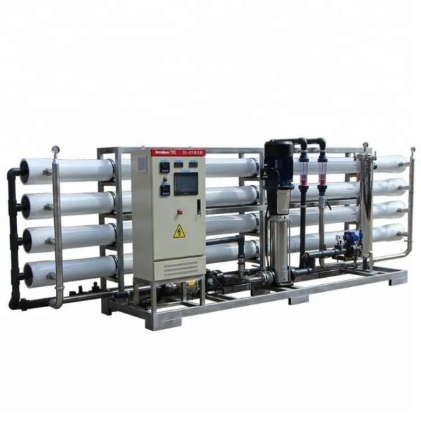 Large Scale Reverse Osmosis Seawater Desalination Unit For Rural Provision Of Drinking Water