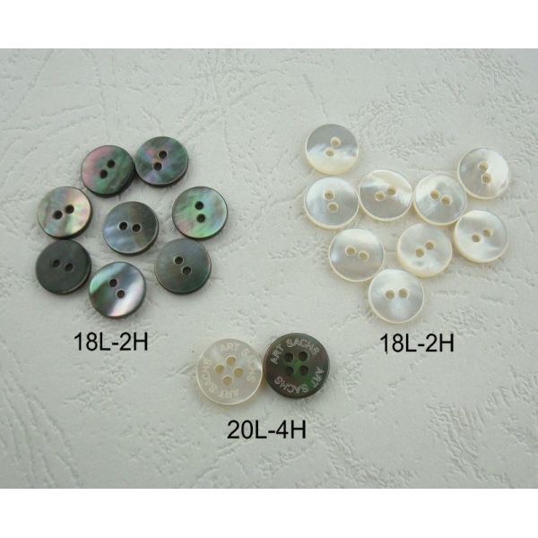 wholesale High quality Nature Agoya sea Shell Buttons with 2 holes