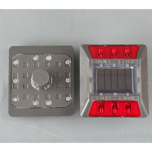 Waterproof IP>67 Aluminum 6 LED Solar Stud Lamp with 30 Tons Compression Resistance and 800m View Distance