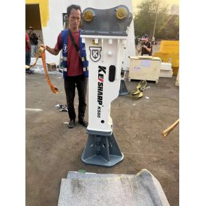 China 68mm Chisel Diameter Hydraulic Breaker 110-140 Bar Operating Pressure on sale