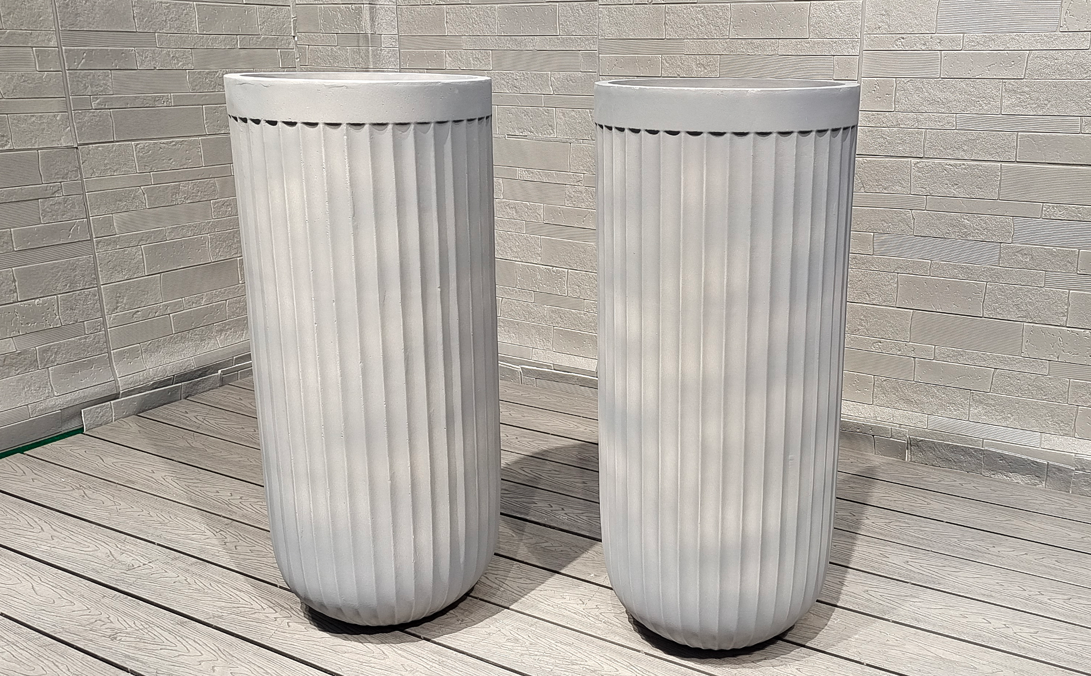 Tall Cool-toned Gray Linear Dimension Round Fiber Clay Planter Deluxe Decoration Project