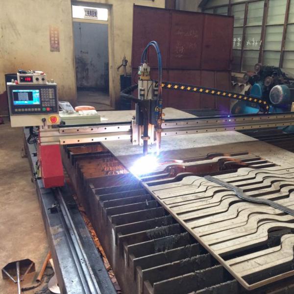 Entry Level CNC Plasma Cutting Table With 2.5m X 6m Cutting Area Easy To Install