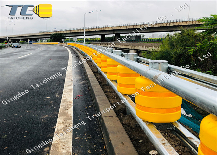 Foam / EVA Vehicle Safety Barrier Roller Crash Barrier Fencing Highway Protect