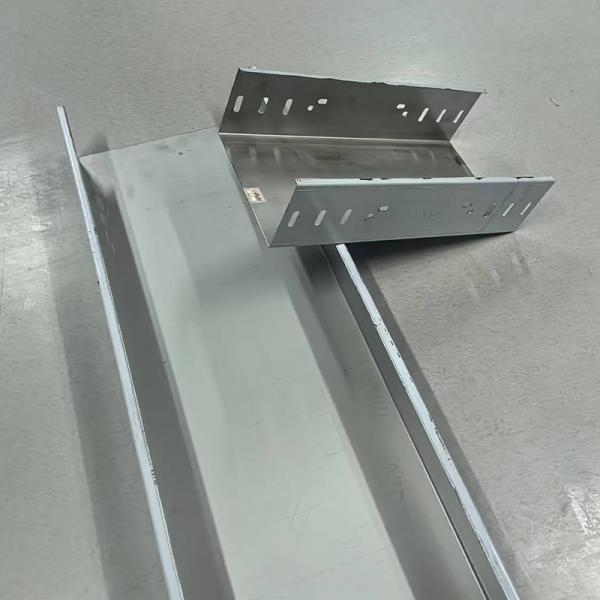 Customized Sheet Metal Stainless Steel Cable Tray Silver 50mm-1000mm Organized Cable Management