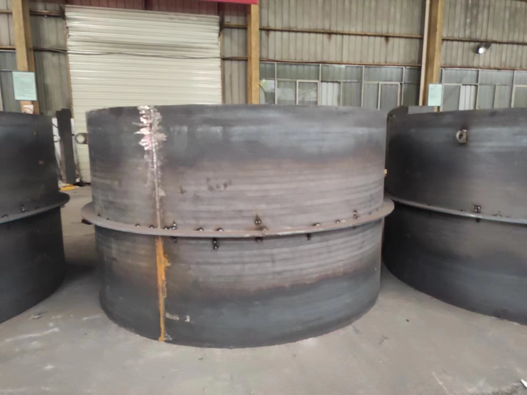China Customizable Stainless Steel Penstock Pipe with Hardened Metal Capabilities on sale