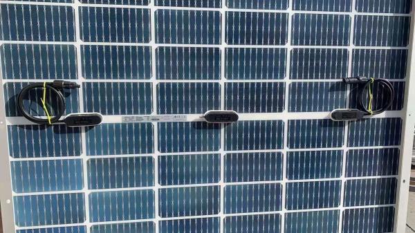JA Solar 520 Watt Monocrystalline Solar Panel