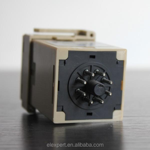 DH48S-S high quality AC 220V repeat cycle SPDT time relay with socket DH48S series 220VAC delay timer with base