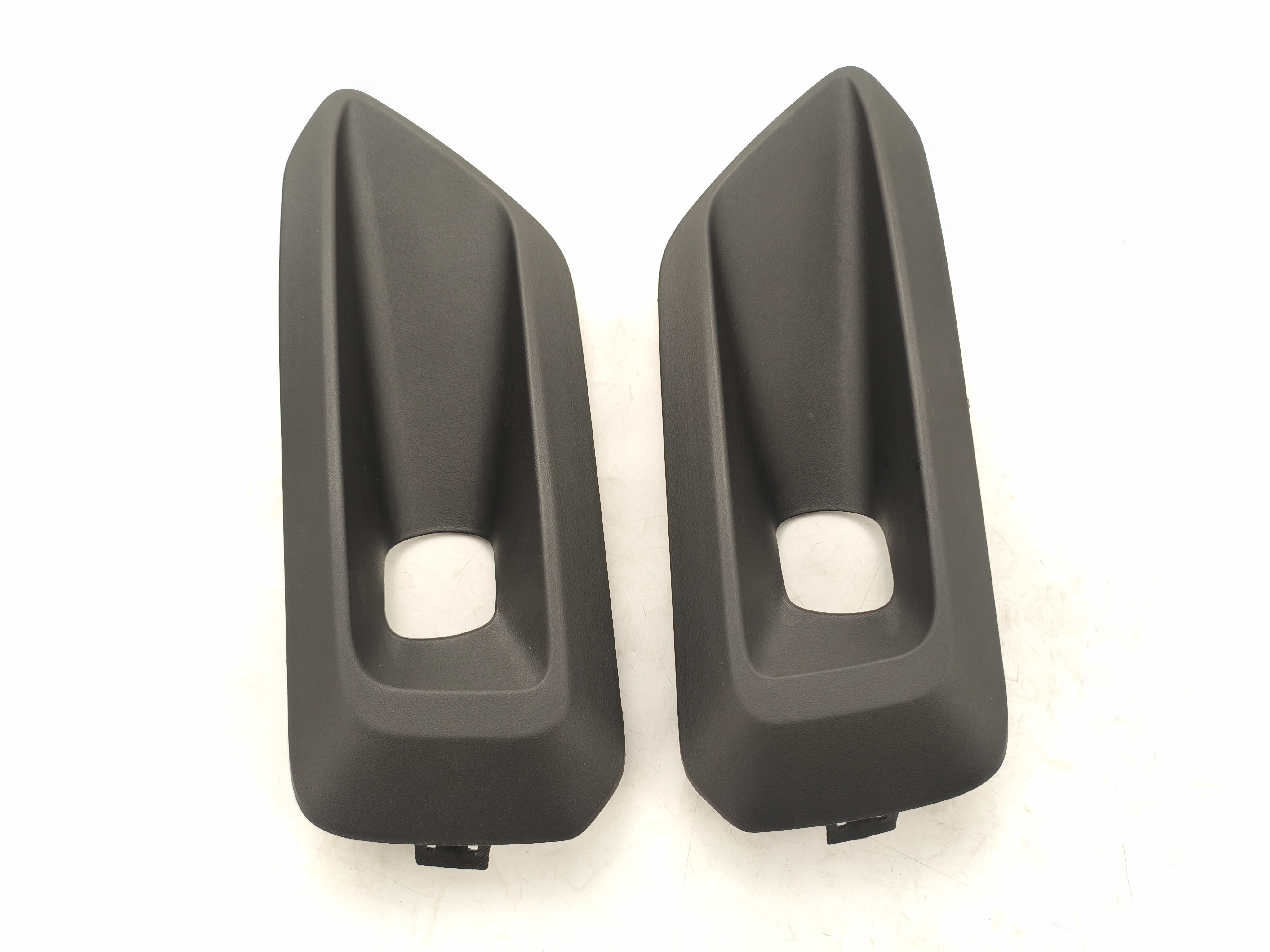 OE 31449343 31449344 Front Bumper Left / Right Fog Lamp Cover Left Fog Light Grille Cover For VOLVO